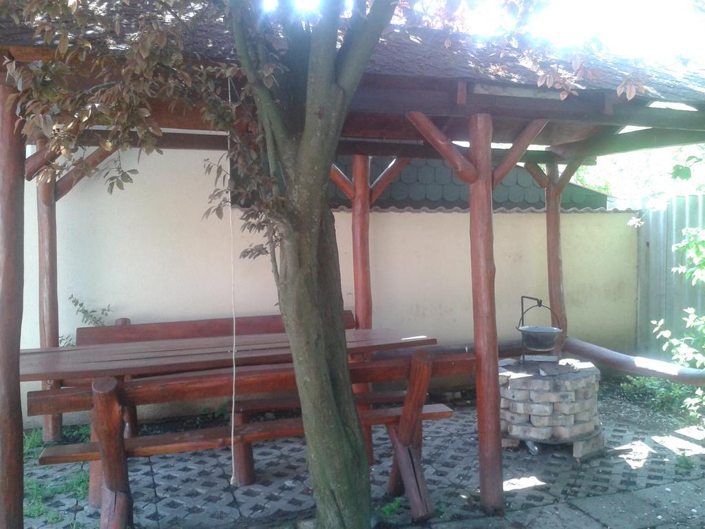 Tulipan Vendeghaz Διαμέρισμα Hajdúszoboszló Εξωτερικό φωτογραφία